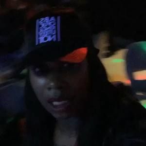 Meet your Posher, Ebony